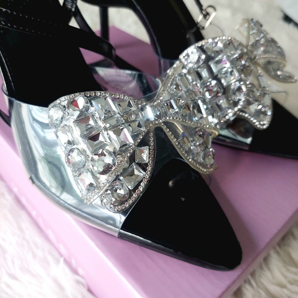 Kayleen LA Rhinestone Bow Heels Black Pointed Toe Slingback Sandals Size 7.5 NIB - Picture 2 of 9